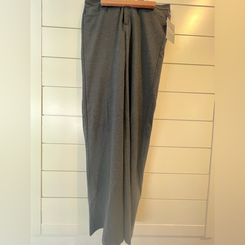 Women’s Athleta Pants, NWT - Picture 2 of 4